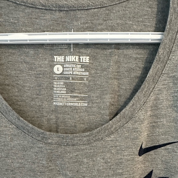 Toronto Blue Jays Tshirt - Picture 2 of 3